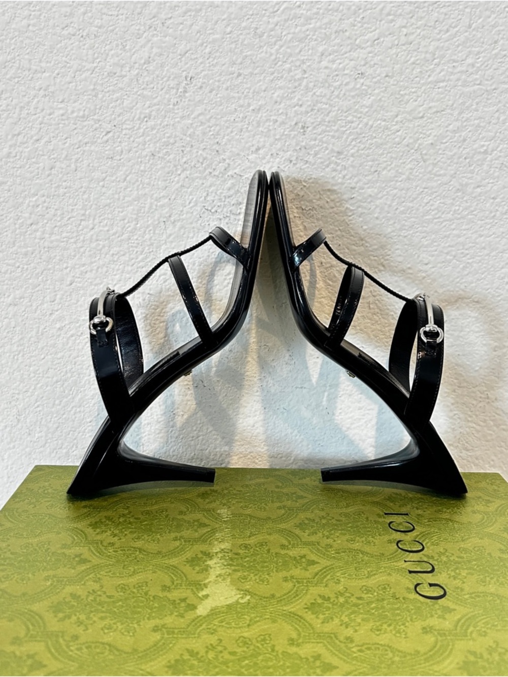 NIB Gucci Women Horsebit 75mm Sandals Black, Size 37, Retail $920 - Picture 6 of 9